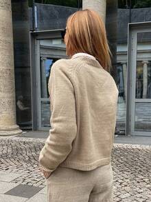Vivie Lora Women's Plaid Contrast Color Round Neck Loose Fit Long Sleeve Sweater - Khaki - View 4