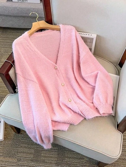 GlowEve CURVE Plus Size Women's Elegant Knitted Sweater Pink Cardigan With Mink Fur And Faux Pearl Buttons