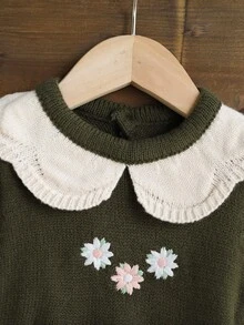 SHEIN Vintaside Kids Rochie tip pulover tricotată cu mânecă lungă, cu broderie florală și guler cu volane, kaki, elegantă și la modă, potrivită pentru școală, purtare zilnică, acasă, ieșiri, călătorii, toamnă/iarnă