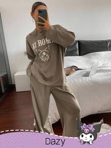 HELLO KITTY AND FRIENDS | SHEIN DAZY طقم ملابس علوية مقنعة وبنطلون بنمط كرتوني مطبوع، مرتخي، ملابس منزلية مريحة للخريف والشتاء
