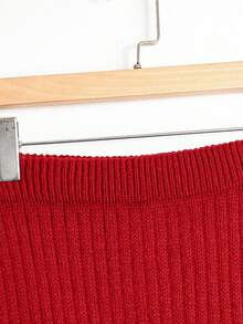 GlowEve Women Solid Color Asymmetric Cropped Sweater & Split Hem Knit Skirt 2 Pieces Set