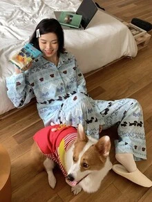 DAZY 可爱小狗蝴蝶结印花女士睡衣套装，秋冬服装 - 藍色 - 查看 3