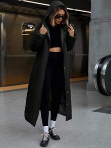 Cappotto imbottito da donna per l'inverno, con dettagli in cintura, extra lungo