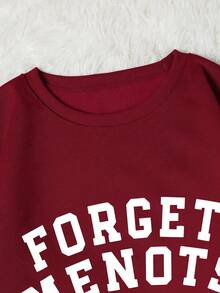 可爱的少女闭上眼睛！秋季新款超大号英文标语印花卫衣，酒红色宽松青少年休闲套头衫，舒适的街头风外套，适合日常休闲穿着，百搭，秋冬必备，轻盈舒适，秋季时尚休闲装的完美之选。图案设计，返校季，适合户外野餐、街拍、校园穿着，是散步、用餐和派对的理想之选。 - 酒紅色 - 查看 5