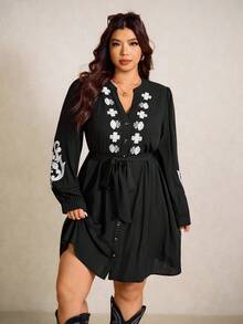 Elaquor فستان كاجوال للعطلات مطرز بالزهور مع ياقة مقطوعة للمقاسات الكبيرة