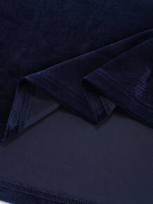 GlowEve Women's Velvet Round Neck Rhinestone Chain Waist A-Line Elegant Dress, Suitable For Daily Commute, Business, French Romantic Date, Party, Christmas, Autumn/Winter, Navy Blue Long Sleeve - Navy Blue - View 3