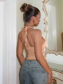 Glamine 1 pieza Camiseta sin espalda con pliegues de unicolor para mujer, ropa de mujer para otoño, de vuelta al colegio - Caqui - Ver 2