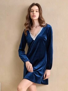 EverLounge 天鹅绒复古舒适家居服蕾丝拼接英伦风女式睡裙，秋冬款，温暖舒适 - 藏蓝色 - 查看 7