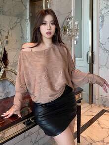 Vibekara Plus Size Women's Oblique Shoulder Jacquard Stripe T-Shirt, Casual & Fashionable For Home & Outdoor Wear