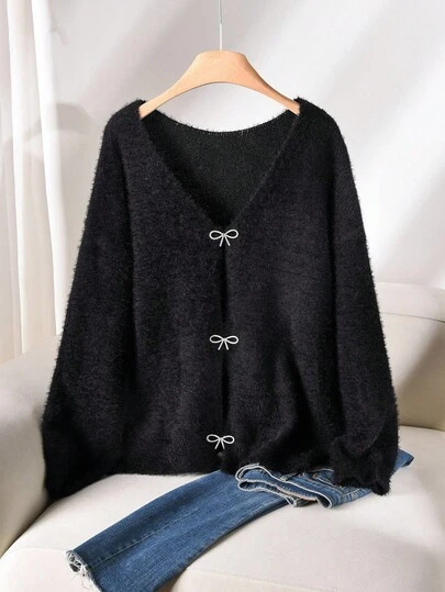 CosyJoli Plus Size Women Bow Back Long Sleeve Sweater, Black/Winter