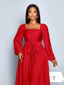 SOLERSUN 女式加大码法式纯色方领长袖前褶皱荷叶边下摆 A 字休闲优雅连衣裙，春夏新款女装 - 紅色 - 查看 4