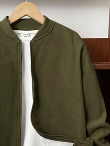 SHEIN 男童灯芯绒保暖内衬拉链棒球夹克，适合搭配万圣节卫衣、秋季长袖衬衫、男童卫衣、男童连帽衫、衬衫、男童运动裤，适合通勤、上学、休闲、运动、秋冬季穿着。 - 軍綠色 - 查看 4
