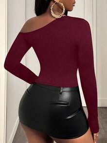 BamGleam Black Off-Shoulder Patchwork Long-Sleeved Sexy T-Shirt In English - Burgundy - View 2