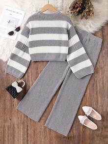SHEIN 2 件套青少年女孩冬季针织服装，时尚休闲黑白条纹毛衣和针织裤套装