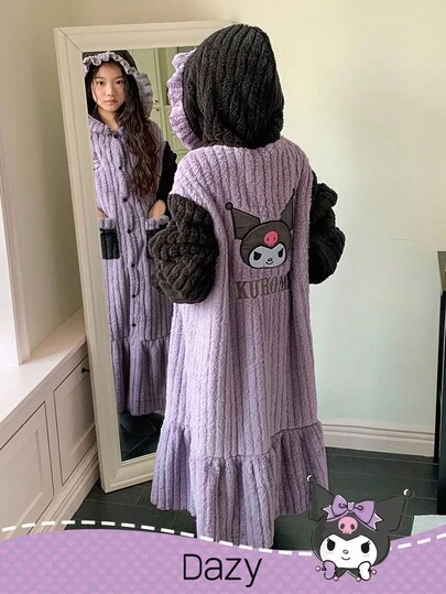 DAZY HELLO KITTY AND FRIENDS | SHEIN 少女刺绣卡通字母图案撞色连帽羊毛睡袍家居服，秋冬