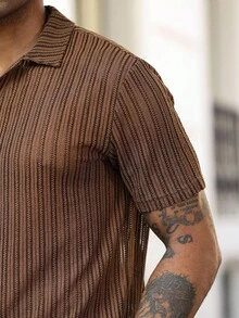 Manfinity Homme Men's Casual Solid Color Textured Fabric V-Neck Short Sleeve Polo Shirt, Summer Striped Men Casual Men Knitted Button Up Dark Brown Shirt