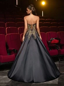 Glamrae Váy maxi satin đính cườm và sequin sang trọng, thanh lịch, họa tiết hoa chắp vá, gợi cảm với viền bèo nhún quá khổ, thích hợp cho đám cưới, tiệc tùng, kỳ nghỉ, dạ hội, váy dạ hội (đính cườm nhiều họa tiết) - màu đen - Xem 4
