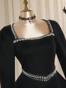 SHEIN Clasi 大码女式派对针织长袖方领串珠水钻装饰短款连衣裙 - 黑色 - 查看 2