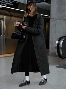 Cappotto imbottito da donna per l'inverno, con dettagli in cintura, extra lungo