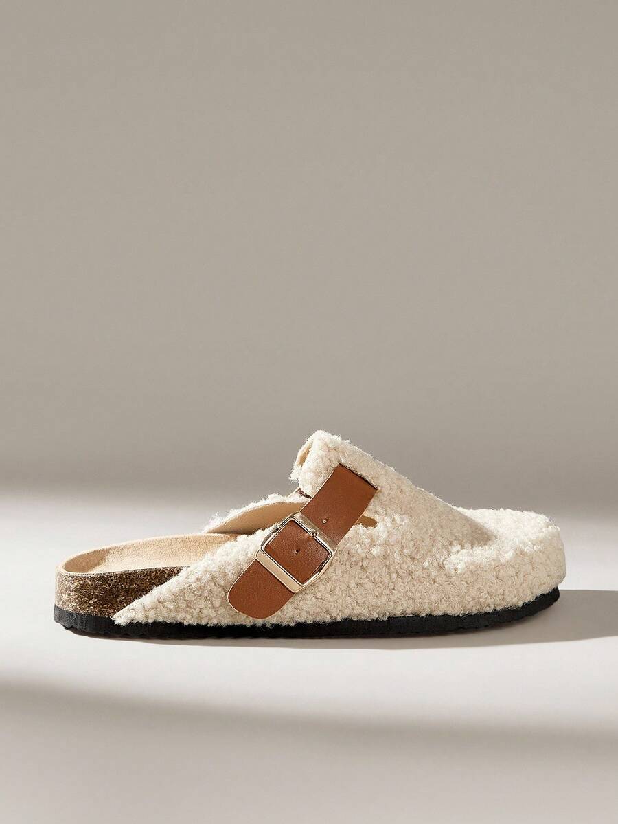 Solecia Sepatu Loafer Wanita Kasual Model Slip-On dengan Desain Gesper dan Bulu Imitasi - Aprikot - View 1