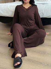 Dazy Plus Bộ đồ ngủ nữ cỡ lớn, chất liệu ren tương phản co giãn, thời trang và thanh lịch, trang phục thu đông - màu nâu - Xem 1