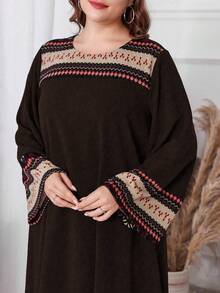 Al Najma 女式圆领拼布休闲大码连衣裙，端庄休闲束腰连衣裙，适合日常休闲/居家超长女装 - 彩色 - 查看 1