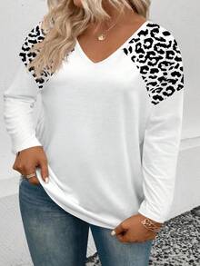 EMERY ROSE Camiseta de manga larga con cuello en V informal, estampado de leopardo, talla grande, talla grande vendida para mujer - Blanco - Ver 4