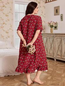 CottageSlumber 大码女士浪漫碎花方领短袖荷叶边长款睡裙，修身显瘦睡衣，女士加大码睡衣，宽松睡裙 - 酒紅色 - 查看 2