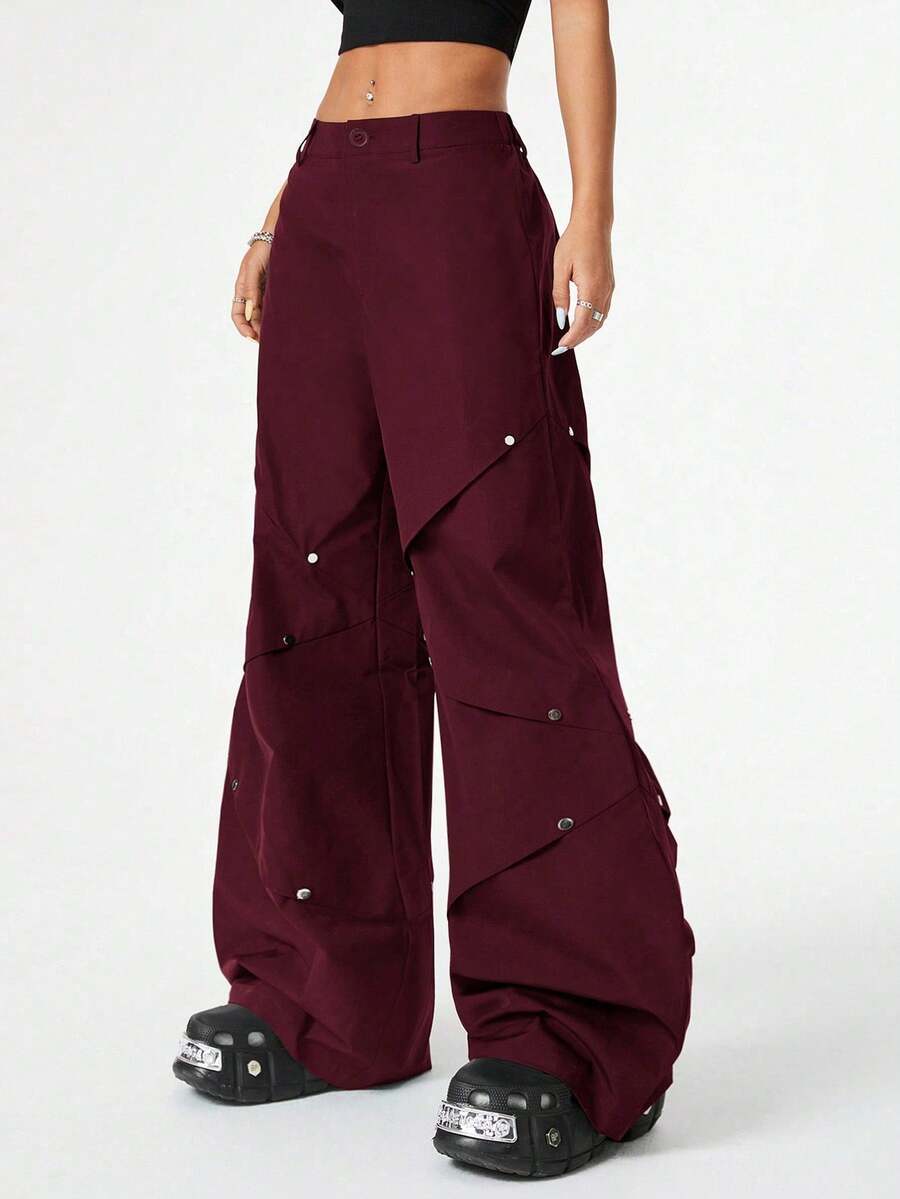 Coolane 女士街头休闲拼布铆钉褶裥裤 - 酒紅色 - 查看 1
