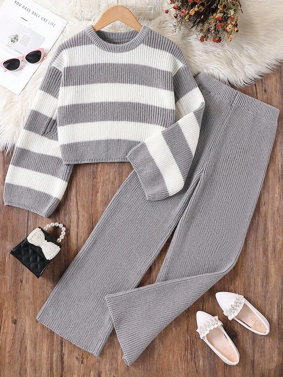 SHEIN 2 件套青少年女孩冬季针织服装，时尚休闲黑白条纹毛衣和针织裤套装