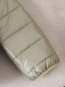 SHEIN 男婴黑色冬季保暖连帽拉链加厚外套，休闲百搭，柔软舒适，适合雪地玩耍，男婴外套