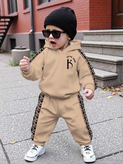 SHEIN 2pcs Baby Boy/Girl Casual Sports Outfit, Loose Fit Letter Graphic Print Decor Zip-Up Jacket And Pants Set, Suitable For Outings, School, Gatherings, Autumn/Winter Back To School Outfits, Fleece Thickened Fall