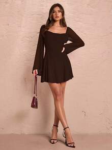 SHEIN BAE 优雅纯色红色/酒红色方领长袖露背系腰公主裙，适合秋冬、春季、情人节、派对、浪漫约会、伴娘、舞会、工作、日常穿着 - 咖啡棕 - 查看 5