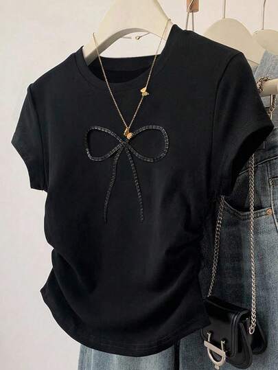 SHEIN 精緻 3D 蝴蝶結修身女款 T-shirt，日常約會穿搭，黑色夏季 Y2K 可愛風