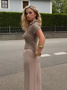 Jeta Ari 女款 V 领短袖 T 恤，夏季修身短款露肩 Polo 衫 - 咖啡棕 - 查看 6