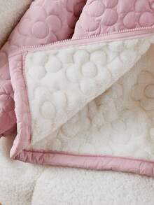 SHEIN Casaco Acolchoado com Capuz Casual Versátil e Fofo para Meninas, Design Acolchoado Floral, Punhos Canelados Rosas, Adequado para Escola, Transporte, Passeio, Caminhada, Adequado para as Estações de Outono/Inverno, Pode Ser Combinado com Suéteres de Manga Longa e Calças - Rosa chiclete - Visão 7