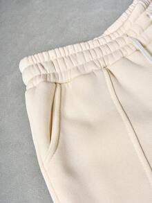 Manfinity Roghcode 年轻男士休闲街头风格刺绣徽章运动裤 - 杏色 - 查看 8