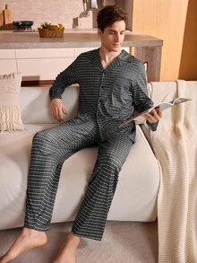 Manfinity Underwear&Sleepwear Basics 2 pièces Ensemble de pyjama à manches longues et pantalon long à motif à carreaux pour hommes de grande taille (confortable et doux pour le port à la maison) - Noir et Blanc - Voir 1