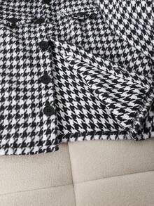 SHEIN Genkimix Kids 2 件套小男孩编织千鸟格夹克和裤子套装，适合日常休闲穿着 - 黑與白 - 查看 4