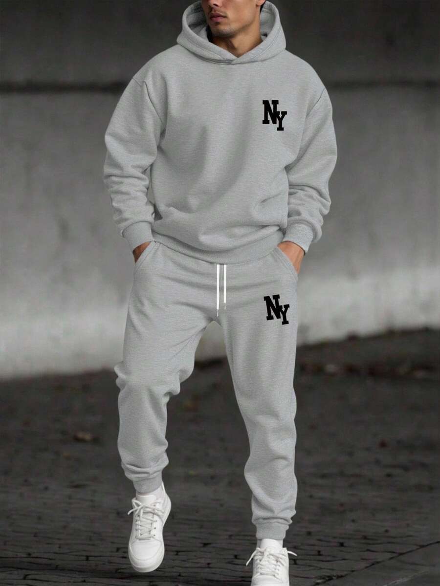 Manfinity Homme 男士保暖内衬纽约字母印花休闲简约通勤卫衣和运动裤套装（2件套），秋冬季送给丈夫或男友的完美礼物，大码男友礼物 - 灰色 - 查看 1