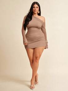 SHEIN BAE Đầm ôm sát tay dài cổ lệch màu đen cỡ lớn dành cho nữ, gợi cảm và phù hợp cho các dịp thường ngày, đi chơi, hẹn hò, trà chiều, nghỉ mát, xuân/hè, trở lại trường học, đi làm - Màu Khaki - Xem 1