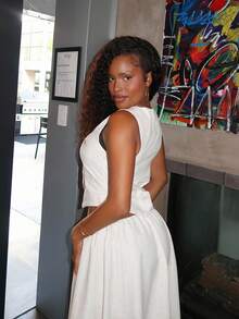 Tyla Gomez 女士夏季休闲纯色V领背心和裙子两件套亚麻 - 米色 - 查看 2