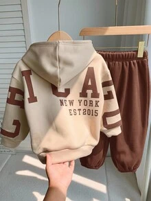 SHEIN 兒童2件組小男孩風格寬鬆字母圖案連帽衛衣與鬆緊腰秋季長褲套裝，冬季、職業日、返校季，保暖加厚面料 - 棕色 - 查看 7