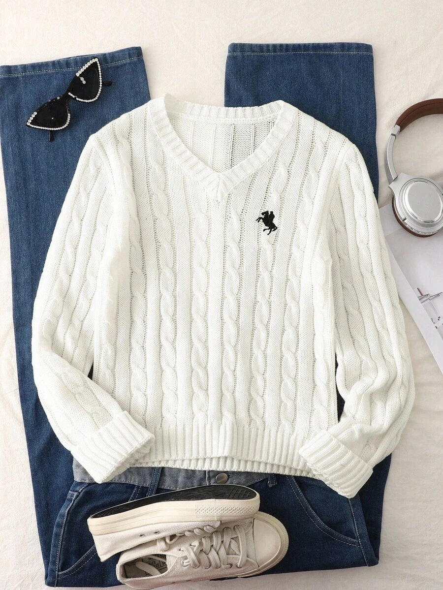 SHEIN 1 件女式经典粗针织套头衫,V 领修身长袖常规厚度针织上衣,带有黑色骏马刺绣装饰,舒适百搭,适合春秋季节,休闲日常穿着 - 白色 - 查看 1