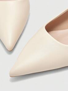 CUCCOO BIZCHIC 女士尖头低跟平底一脚蹬鞋，舒适休闲杏色平底鞋，适合工作和通勤 - 杏色 - 查看 6