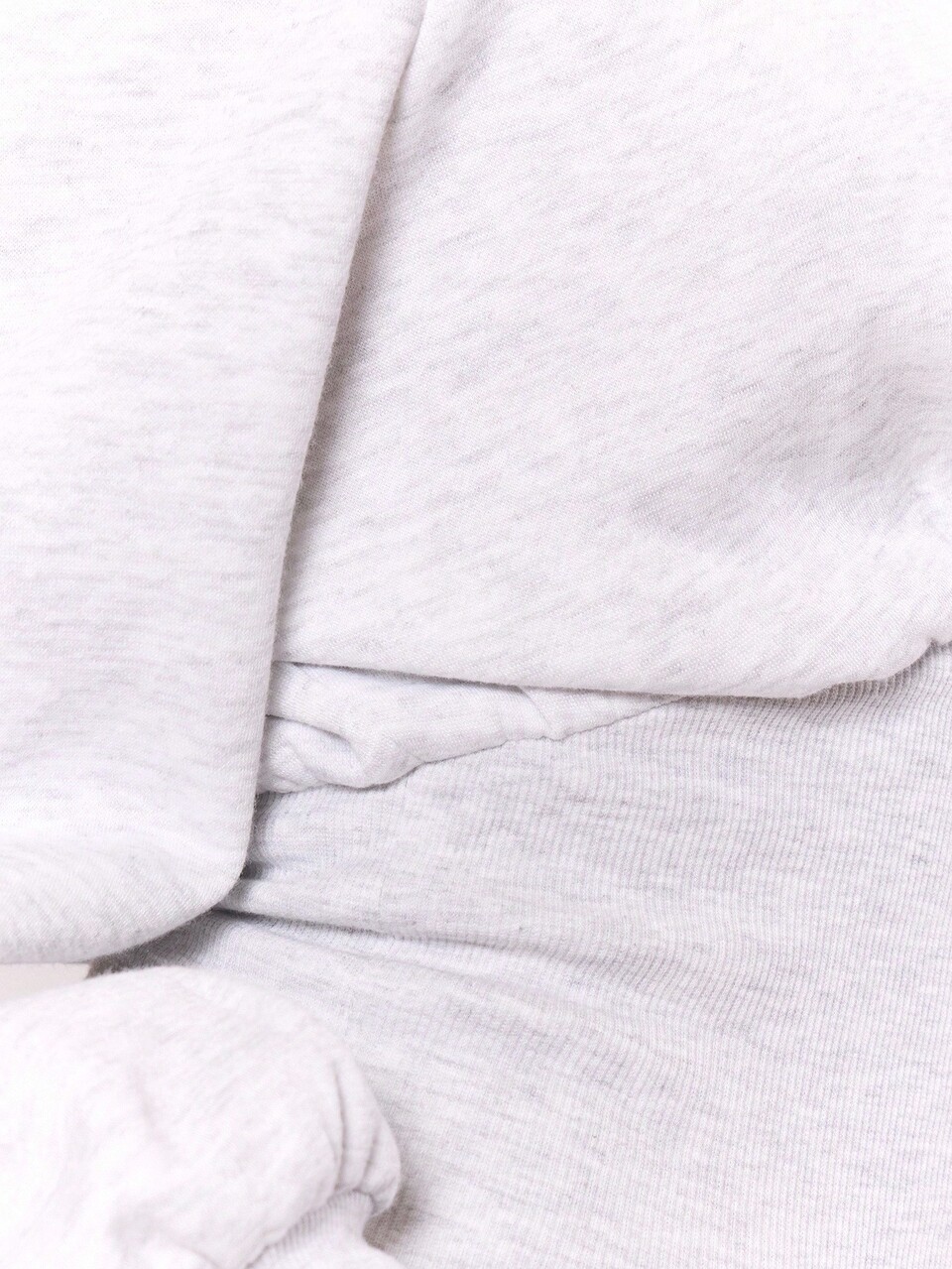 sweat-shirt ample à épaule asymétrique, taille très cintrée. Confortable pour les sorties, les soirées, les rendez-vous, les vacances et les fêtes, en automne, en hiver et au printemps.