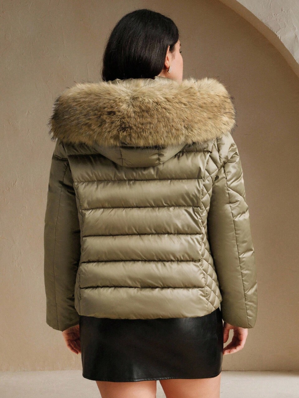 Plus Size Women's Winter Coat,Olive Green Faux Fur Collar Hooded Plaid Fitted Jacket,Metal Zipper Satin Waist Thick Short Outerwear,Casual,Hiking