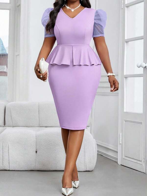 SHEIN Lady Conjunto de dos piezas de mujer formado por una blusa morada de encaje y escote en V de manga corta, y una falda de punto. Ropa de otoño 2025 para mujer de talla grande, ideal para festivales y Día de San Valentín