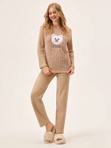 Loomlin Bộ đồ ngủ mặc nhà 2 món bằng vải lông mềm mại có thêu họa tiết hoạt hình hình GẤU dành cho nữ - Màu be - Xem 3