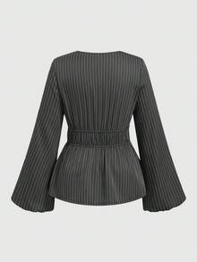 SHEIN Sweetro 前系带深 V 开衩喇叭袖收腰合身棕色和白色条纹休闲、日常、通勤、约会之夜优雅宽松衬衫上衣，加大码 - 深灰色 - 查看 2